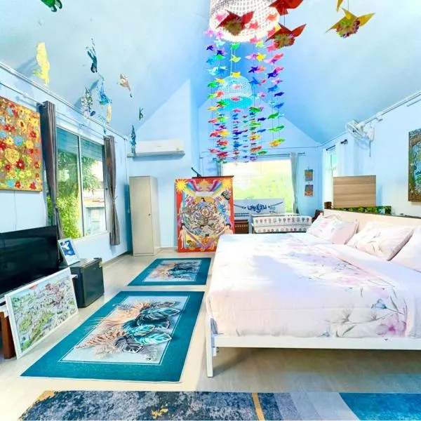 Setthisin Art Boutique House,Iconsiam,BTS Thonburi, hotel v destinaci Godown