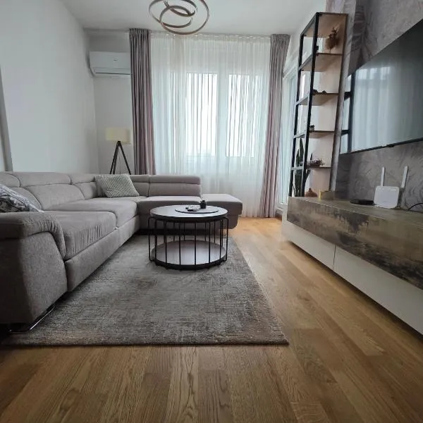 Liman 5 Riverside 209 i 109 with Free Private Parking, hotel in Novi Sad