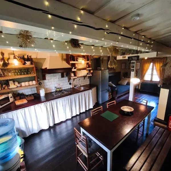 Vēsturiska viensēta Kārkliņi, Hotel in Cēsis