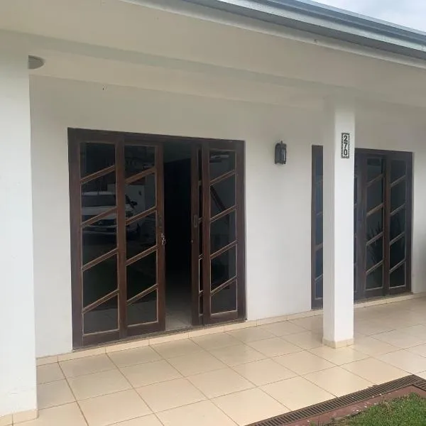 Casa completa com Churrasqueira e Home Office - Pertinho do centro，位于蓬塔格罗萨的酒店