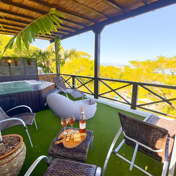 Top Casa - Jacuzzi com vista mar - Entre Ponta das Canas e Cachoeira - Foto 5