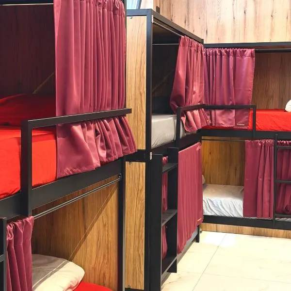 Velvet Hostels Pacifico, ξενοδοχείο στη Μαδρίτη