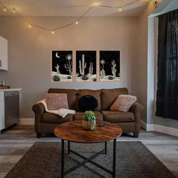 Cozy Desert Den 10 Min Downtown& 6 Min Brewerytown，位于费城的酒店