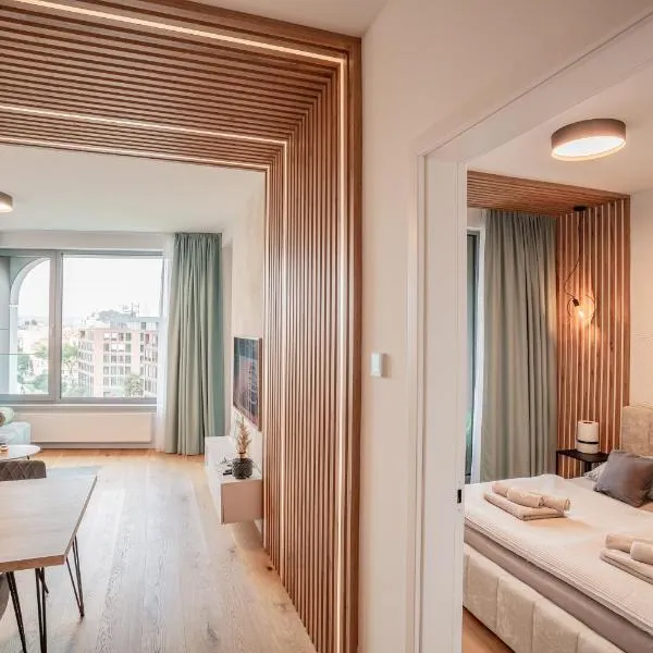 SKY PARK - Luxury Apartment - Free Parking, khách sạn ở Bratislava