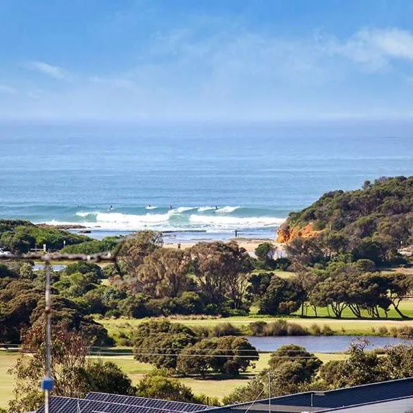 Sweeping Ocean Views Pet Friendly, Hotel in Torquay