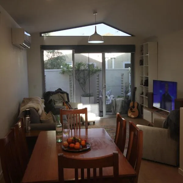멜버른에 위치한 호텔 Lily's Townhouse