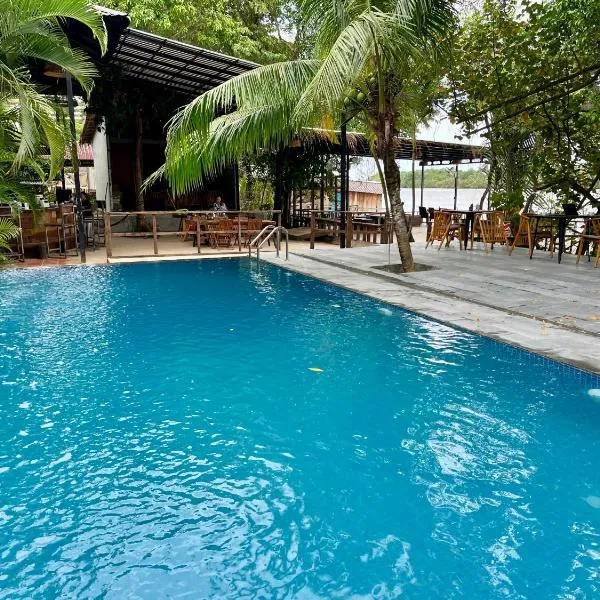 River Nest Hostel, hotel a Kampot