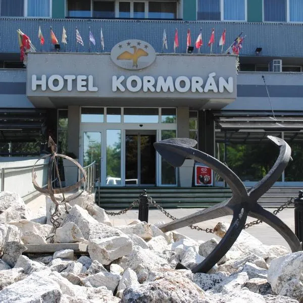 Hotel Kormorán, hotel en Šamorín