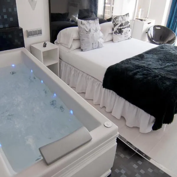 Hostal Santo Domingo, hotel in Madrid