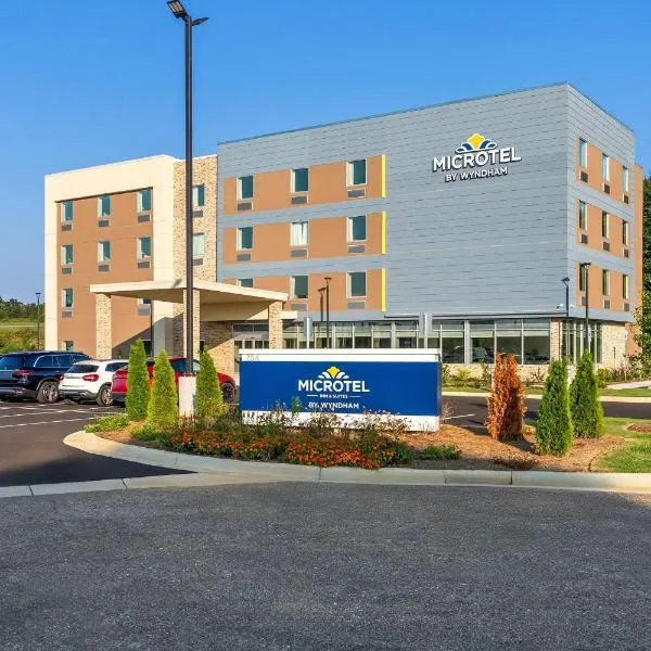 Microtel Inn & Suites by Wyndham Prattville Montgomery, hotel in Prattville