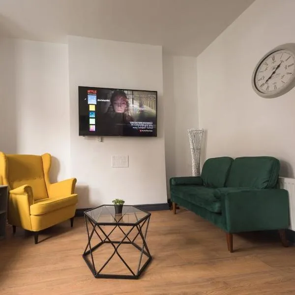 5BR Charming House, Hotel in Belfast