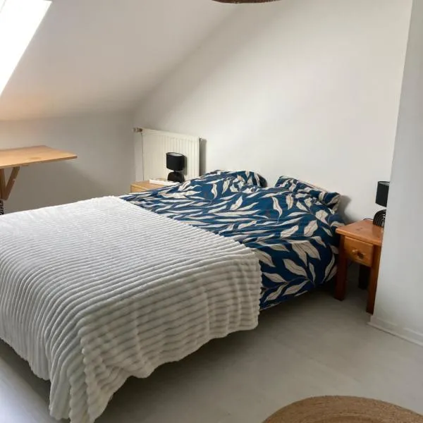 Chambre sympa, hotel in La Chapelle-sur-Erdre