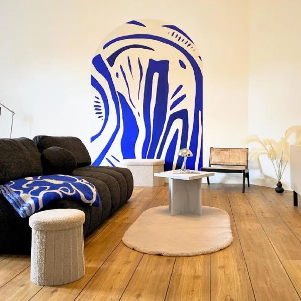 sea dreams l Design-Ferienwohnung #Octopus Seapearl - am Hauptbahnhof Schwerin, hotel sa Schwerin