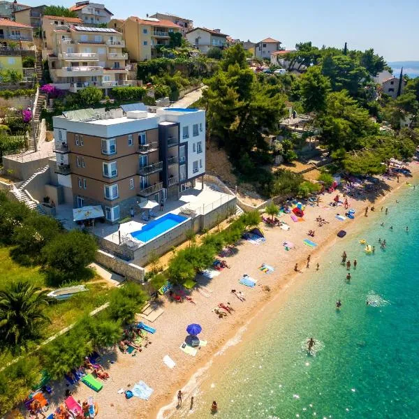 Villa Veronika, hotel Omišban
