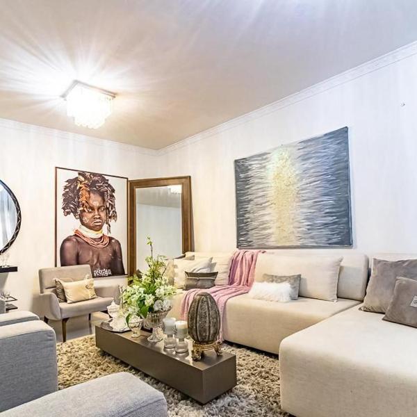 CASA CONFORTÁVEL, 5 SUITES e 1 QUARTO