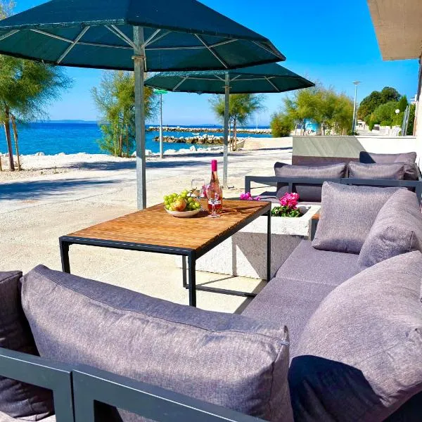 Kuća Ćićerić, hotel i Podstrana