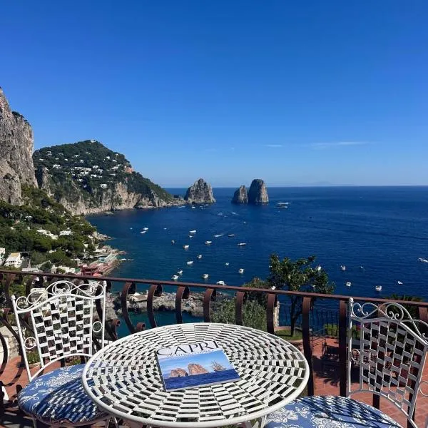 Casa vista Faraglioni Capri 2: Capri'de bir otel