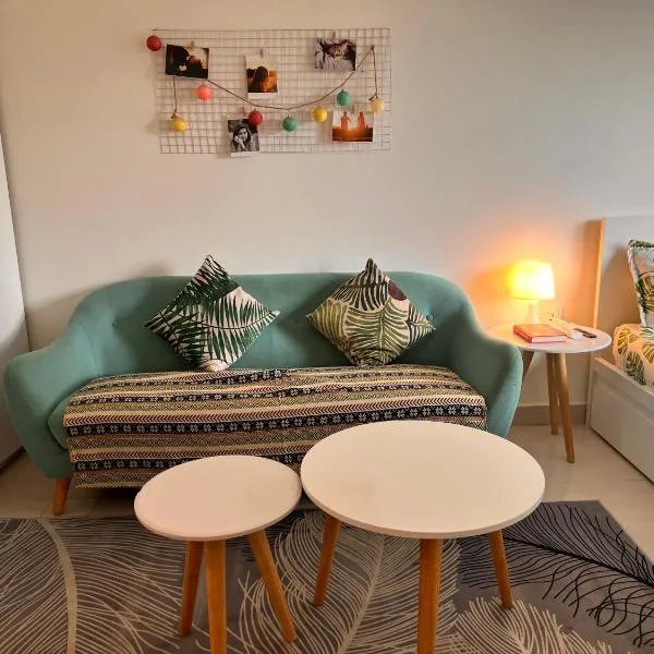 Vinhome Grand Park Homestay-HappyStay, hotel v destinaci Gò Công