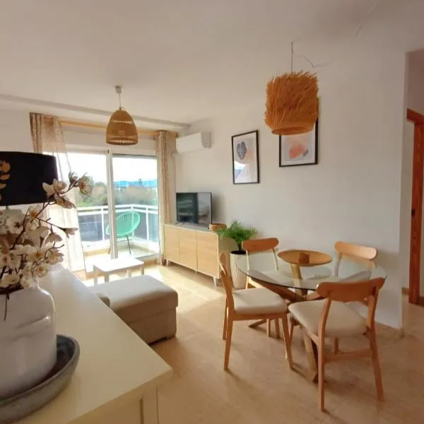 Charli beach, hotel i Miramar