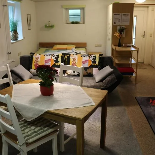 Ferienwohnung am Kocher-Jagst Radweg, Hotel in Neuenstadt am Kocher