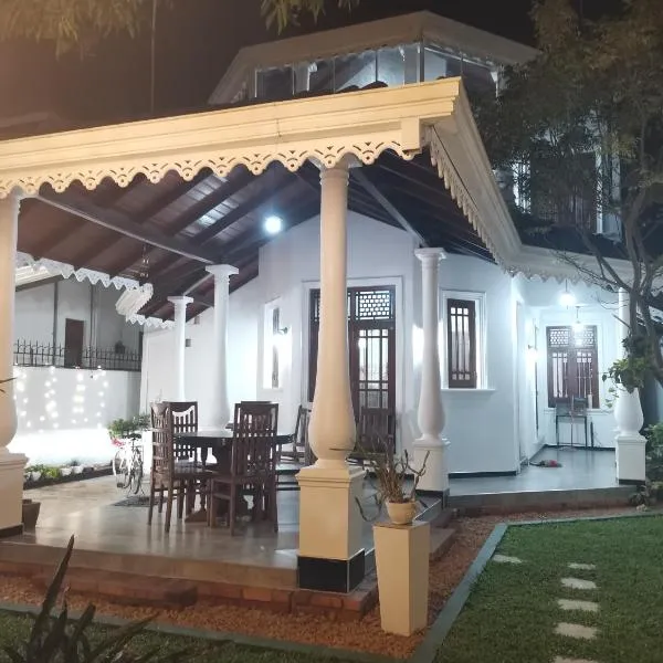 BeeCottageOne-Negombo, Hotel in Negombo