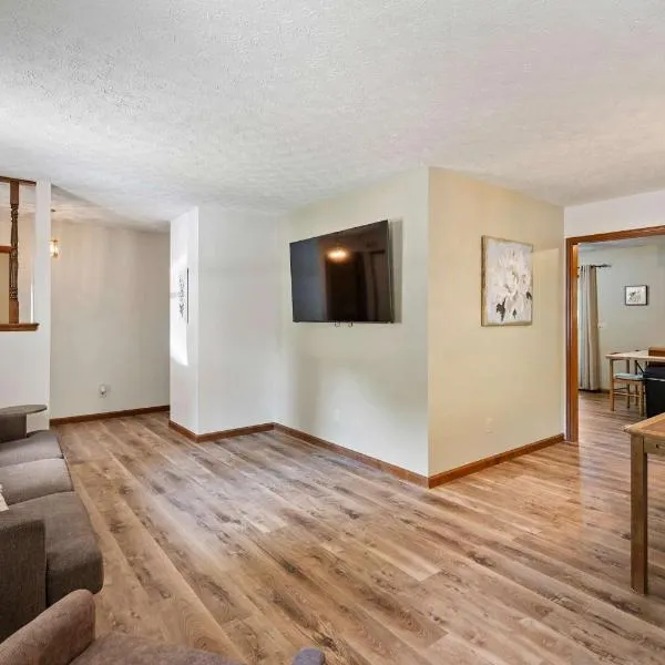 The Family Nook - Home for 8, hotel u gradu 'Hamilton'