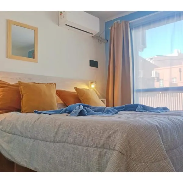 Nuez de la Isla "Azulita Apart" PEATONAL a 6 cuadras! Luminoso y con Balcón al frente Previa seña, hotel in Paraná