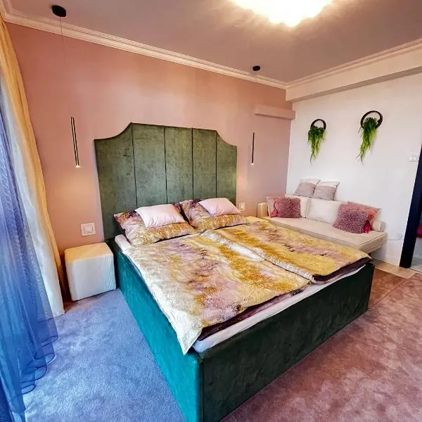 Violet Suite, hotel in Nyíregyháza