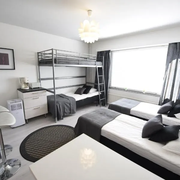 Cozy Studio in Turku, Accommodation for Four, hôtel à Turku
