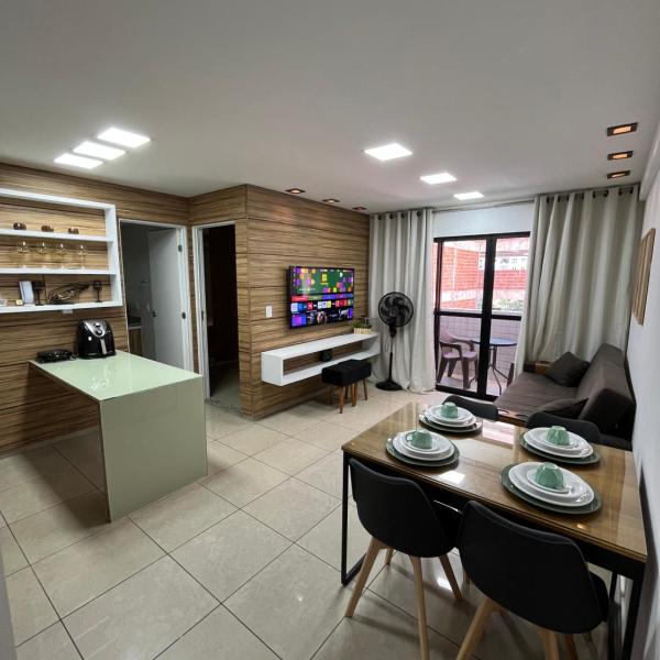 Quarto e sala completo de tudo na Ponta Verde a 300m da praia