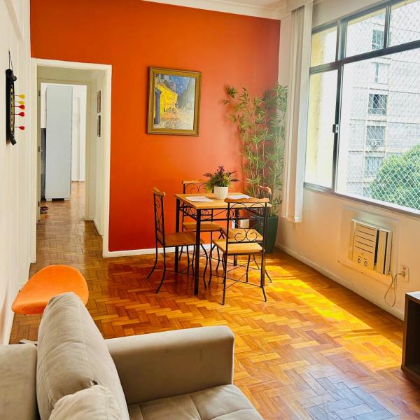 RioSouth Apartments - Quarto e Sala CONFORTO e ESPAÇOSO, Wi-Fi 500 mega, ideal para familias e grupos a 8 mins da Praia de Copacabana