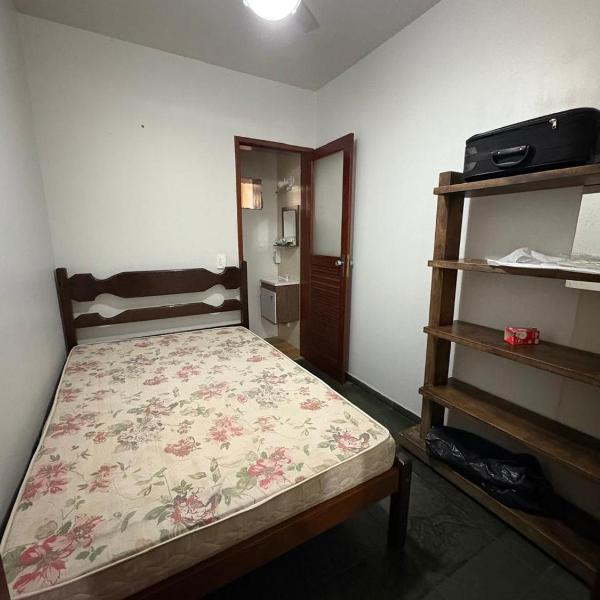 Lindo Apto na Praia do Morro, com ar condicionado, 2 quartos e 2 varandas, bem equipado com utensilios e super aconchegante - Foto 2