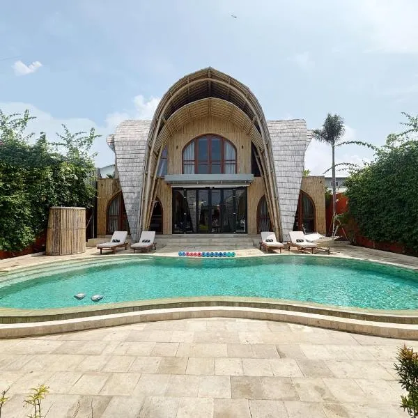 Bamboo Estate Legian，位于勒吉安的酒店