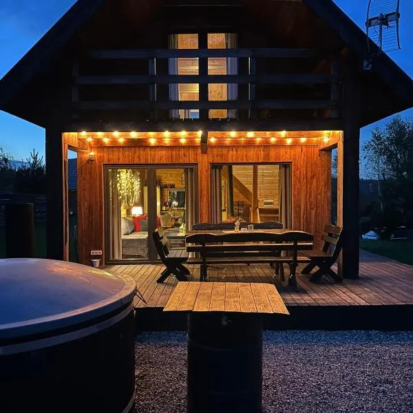 Górskie kaszuby Gołubie sielski reset,domek na Kaszubach-do 10 osob,sauna ,balia,kominek, ξενοδοχείο σε Sikorzyno