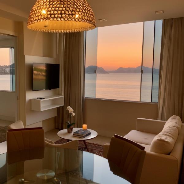 Apartamento Luxuoso com Vista para o Mar em Copacabana