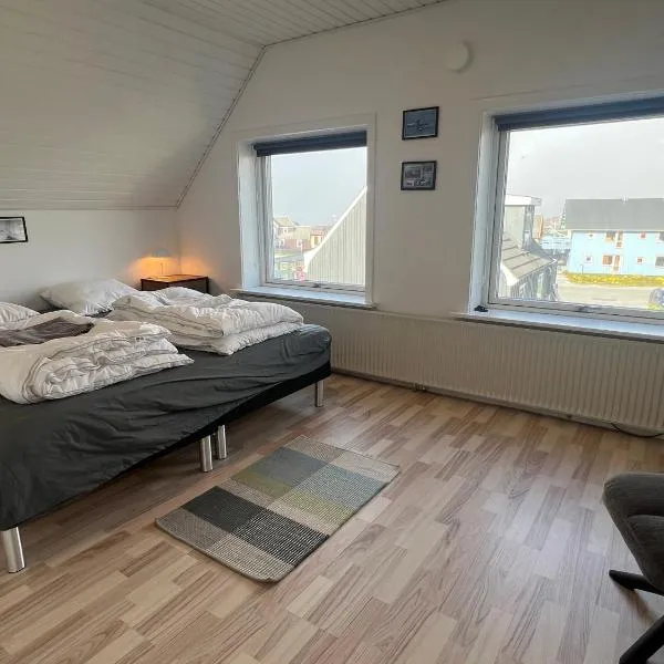 Uka Guesthouse Downtown, hotel em Nuuk