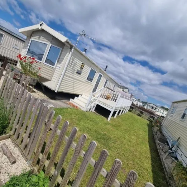 158 Unity Beach Brean 4 birth No pets sorry, hotel in Berrow