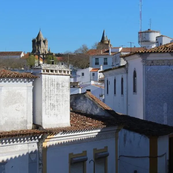 Good Mood Hostel, hotel in Évora