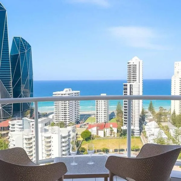 Ocean View Studio Apartment Surfers Paradise - Free Parking, hotel in Gold Coast