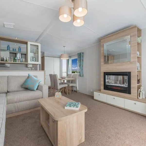 Whispering Dunes - Silver Sands Holiday Park – hotel w mieście Lossiemouth