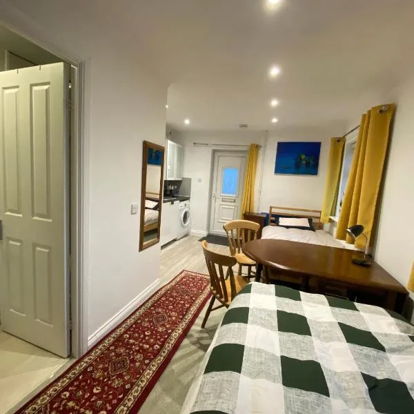 Private Apartment Twin beds only, hotel v destinaci Taverham