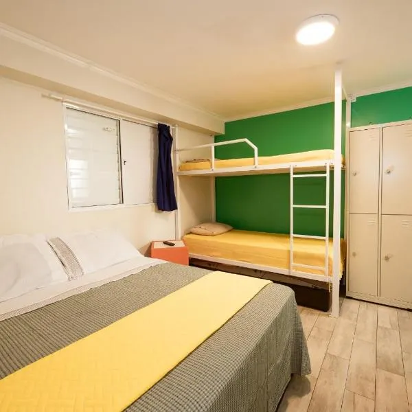 Bela Curitiba Hostel, hótel í Curitiba