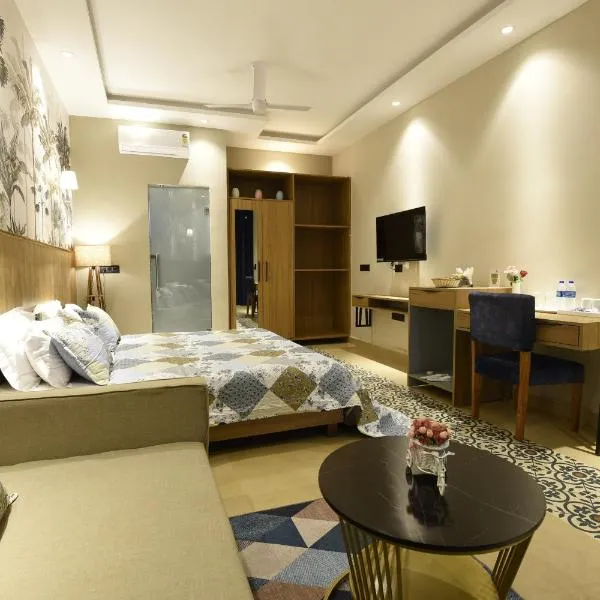 Eutopia Beach Resort, hotel in Morjim