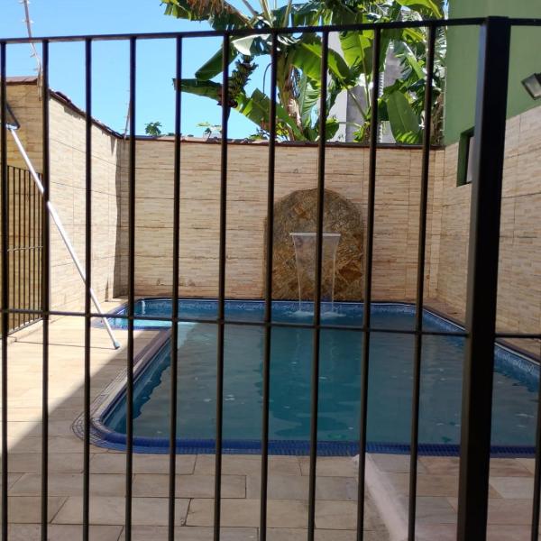 Casa ampla no centro de Aparecida com piscina e garagem - Foto 4