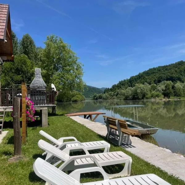 Vikendica Mihic, hotel v destinaci Zvornik
