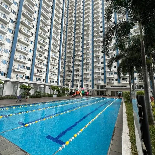 Greece Theme Boni MRT Train Edsa 1BR with Netflix Prime HBO Max Fast Internet Pool Light Mall, готель у Манілі