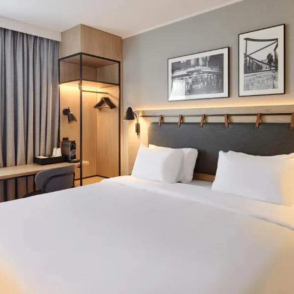 Campanile Paris Ouest - Nanterre - La Défense, отель в городе Нантер