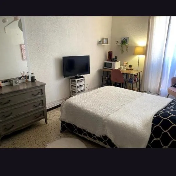 Loue chambre chez l'habitant, hotel v destinaci Saint-Victoret