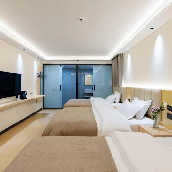 宿见北城观景美宿客栈，位于丽江的酒店