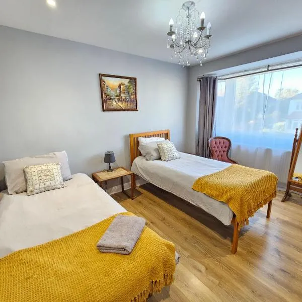 Beautiful guest rooms, Free Parking, 30min Heathrow, 40min Wembley, 60min Central London, hotel in Greenford